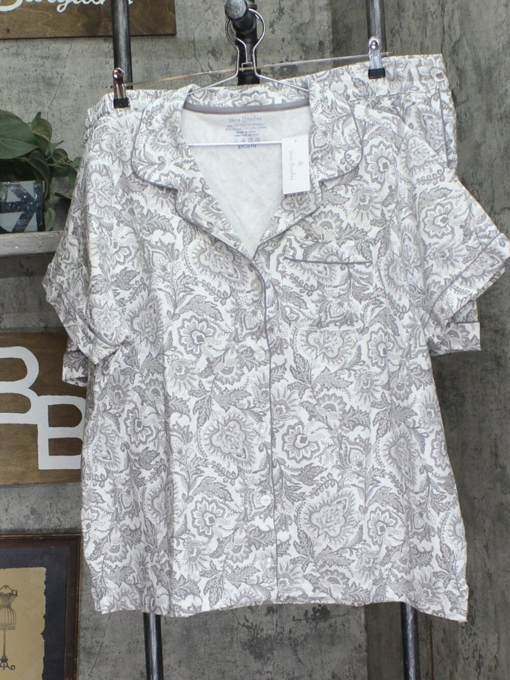 Vera Bradley Gray Vera Bradley Cotton Pajama Set Button Up Shirt And Sz 2XL